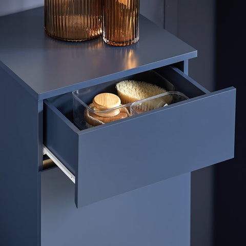 Rootz Laundry Cabinet with Built-In Laundry Bag - Linen Cabinet - Laundry Organizer - Durable MDF and Pine Construction - Moisture Protection - Easy Assembly - 40cm x 96cm x 40cm
