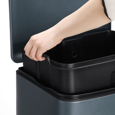 Rootz Rubbish Bin - 30 Liters Rubbish Bin - Trash Bin - Garbage Bin - Waste Bin - Outdoor Rubbish Bin - Kitchen Rubbish Bin - Office Rubbish Bin - Bin Liners - Green-grey - 34.5 x 27.5 x 61.5 cm (L x W x H)