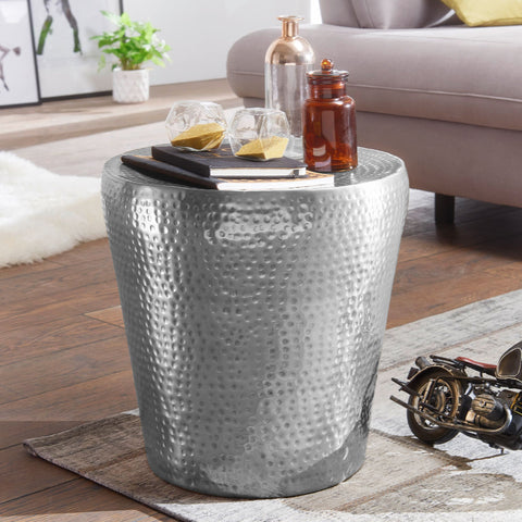 Rootz Side Table - Silver Aluminum - Oriental Round Table - Small Hammered Accent Table - Modern Designer Metal Filing Table - Narrow Table - 41x41x41cm