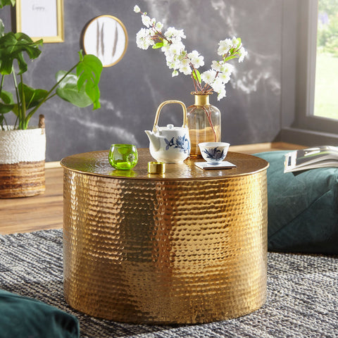 Rootz Coffee Table - Oriental Round Gold - Aluminum - Flat Hammered Metal Side Table - Modern Design Living Room Table - Small Indian Lounge Table - 61x40.5x61cm
