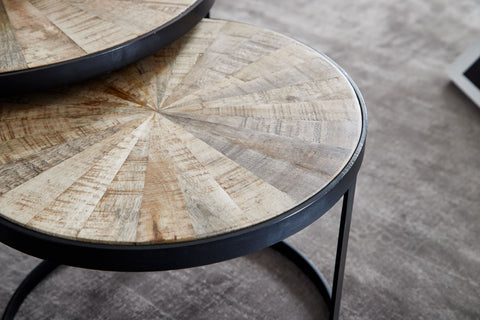 Rootz Nesting Tables - Round Design - Set of 2 Brown Coffee Table with Metal Legs - 2-Piece Placemat Nesting Table in Wood and Black Metal - Mango Solid Wood
