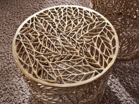 Rootz Nesting Tables - Set of 2 - Gold Aluminum - Modern Design with Flower Pattern - Metal Round Coffee Table for Living Room