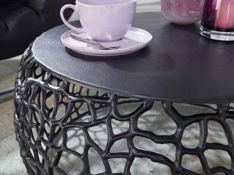 Rootz Coffee Table - Round Aluminum Design with Branch Structure - Black Metal - 66x66x30 cm
