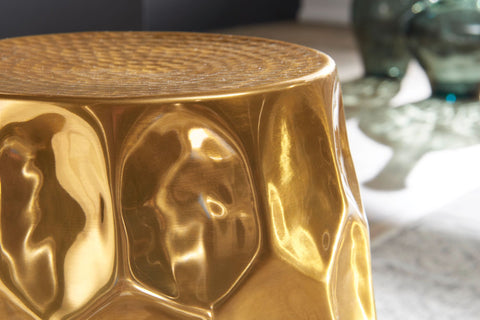 Rootz Side Table -  Gold Aluminum - Oriental Round Table - Small Hammered Accent Table - Modern Metal Designer Filing Table - Narrow Small Table - 30x47x30cm